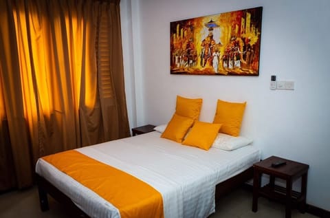 Deluxe Double Room, Non Smoking | In-room safe, desk, free WiFi, bed sheets