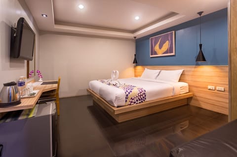 Standard Double Room (No Windows) | Hypo-allergenic bedding, minibar, in-room safe, desk