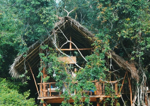 Deluxe Tree House, 1 Bedroom, Balcony, Garden View | In-room safe, free WiFi, bed sheets