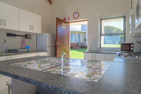 Fynbos Ridge 10  | Shared kitchen | Fridge