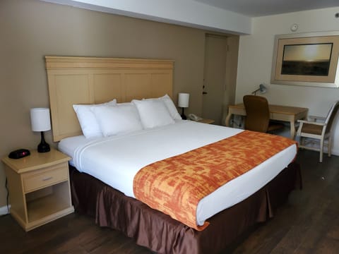 1 bedroom, premium bedding, down comforters, pillowtop beds