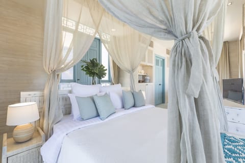 Luxury Villa, Private Pool | Premium bedding, minibar, in-room safe, desk