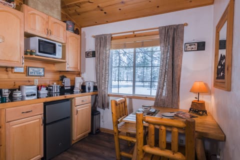 Standard Cabin, 1 Queen Bed, Non Smoking (Angler Room) | Individually furnished, desk, laptop workspace, iron/ironing board