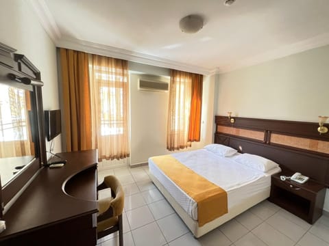 Standard Room, 1 Bedroom | Desk, WiFi, bed sheets