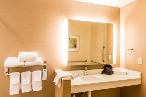 Room, 2 Queen Beds, Non Smoking | Bathroom | Hair dryer, towels