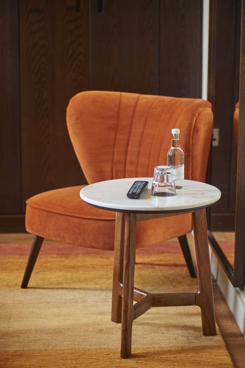 Deluxe Room | Egyptian cotton sheets, premium bedding, in-room safe