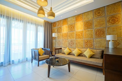 Signature Suite | Living area | LCD TV