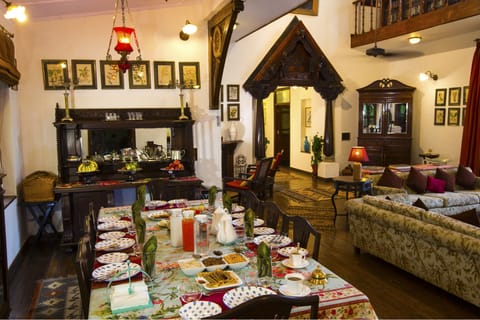 Daily full breakfast (INR 600.00 per person)