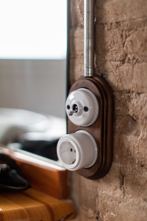 Superior Apartment (Bubu 9) | Bathroom | Shower, free toiletries, hair dryer, bidet