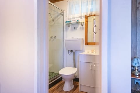 Family Room, Kitchenette | Bathroom | Shower, free toiletries, hair dryer, towels