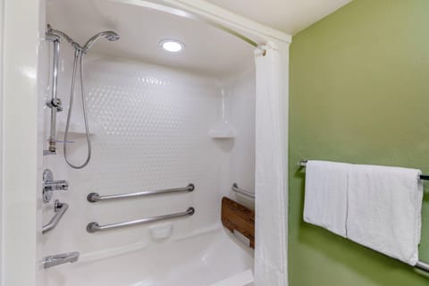 Room, 1 Queen Bed, Accessible, Non Smoking | Premium bedding, in-room safe, desk, laptop workspace