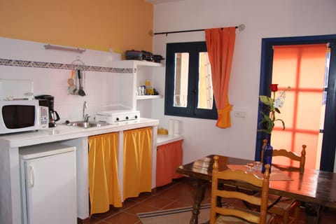 Standard Studio, Kitchen | Private kitchenette