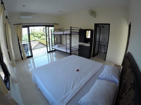 Deluxe Bungalow, 1 Bedroom, Balcony, Mountain View | Free WiFi