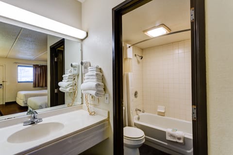 Free toiletries, towels