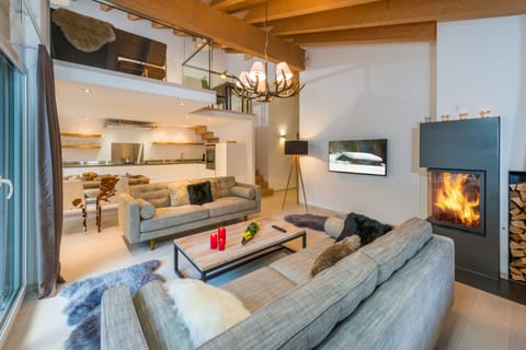 Stelle 12 - Three-Bedroom Apartment with gallery (top floor) | Living area | Flat-screen TV, DVD player