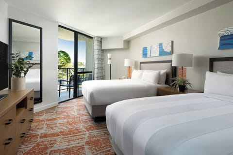 Premium bedding, down comforters, desk, blackout drapes