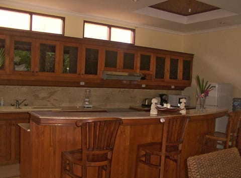 4 Bedroom Villa & Pool | Private kitchenette | Fridge, microwave, coffee/tea maker, toaster