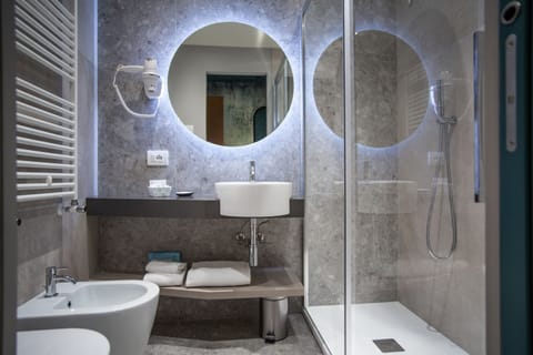 In-room safe, desk, laptop workspace, soundproofing