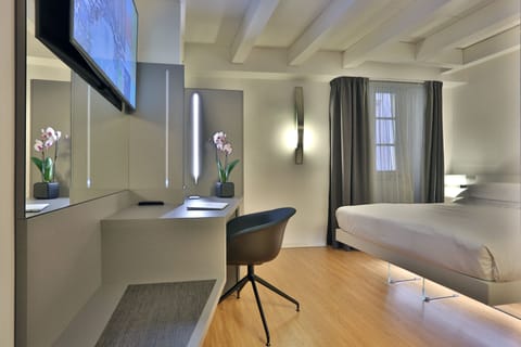 Standard Double Room | Premium bedding, down comforters, Select Comfort beds, minibar