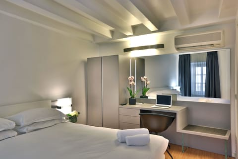 Standard Double Room | Premium bedding, down comforters, Select Comfort beds, minibar