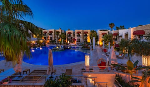 Outdoor pool, pool umbrellas