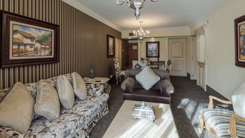 Suite, 1 Bedroom | Premium bedding, minibar, in-room safe, individually decorated