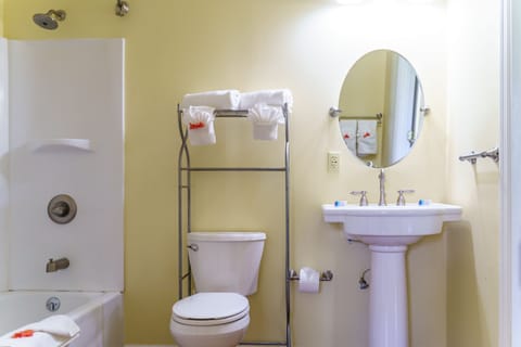 Premium Cottage, 2 Bedrooms, Garden View | Bathroom | Free toiletries, hair dryer, towels, soap