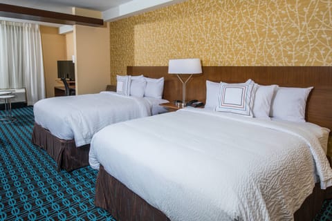 Suite, Multiple Beds | Premium bedding, desk, iron/ironing board, free cribs/infant beds