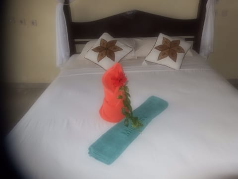 Superior Room | Desk, rollaway beds, free WiFi, bed sheets