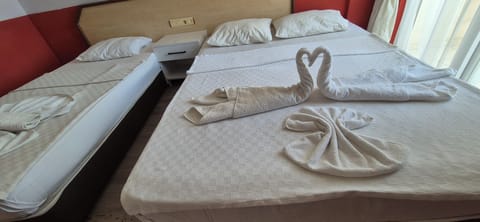 Standard Room | Desk, free WiFi, bed sheets