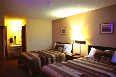 Double Room, 2 Queen Beds | In-room safe, soundproofing, cribs/infant beds, rollaway beds
