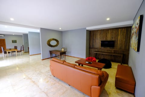 Presidential Suite | Living area | LED TV