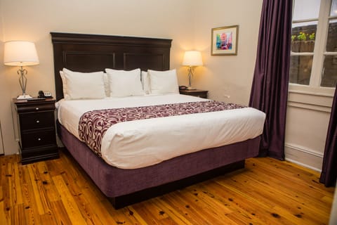 Deluxe Room, 1 King Bed | Premium bedding, down comforters, pillowtop beds, individually decorated