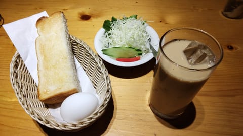 Daily local cuisine breakfast (JPY 500 per person)