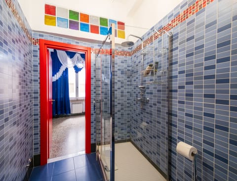 Single Room | Bathroom | Free toiletries, hair dryer, bidet, towels