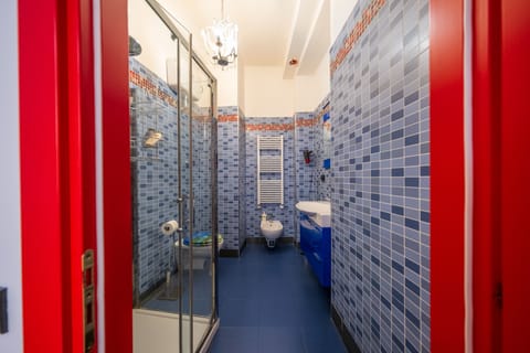 Single Room | Bathroom | Free toiletries, hair dryer, bidet, towels