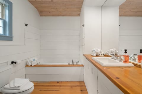 Loft Suite  | Bathroom | Designer toiletries, hair dryer, bathrobes, towels