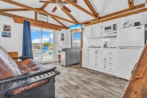 2 Bedroom Aqua Lodge # 13 Barracuda | Living area | Flat-screen TV