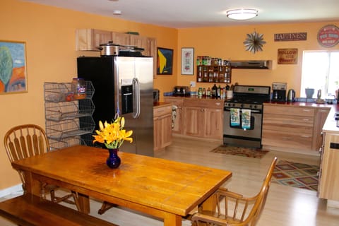 Fridge, microwave, coffee/tea maker