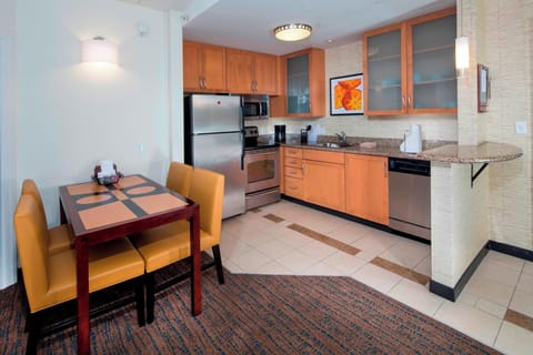 Suite, 1 Double Bed, Non Smoking, Kitchen | Premium bedding, in-room safe, desk, blackout drapes