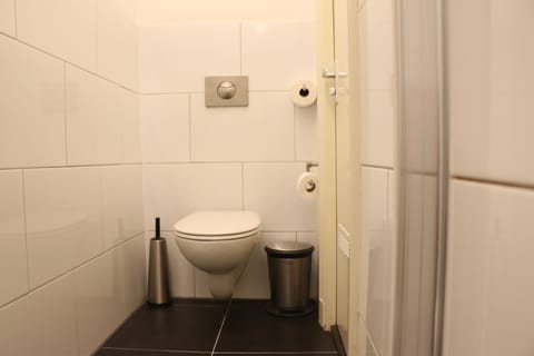Room Top room | Bathroom | Shower, rainfall showerhead, hair dryer, towels