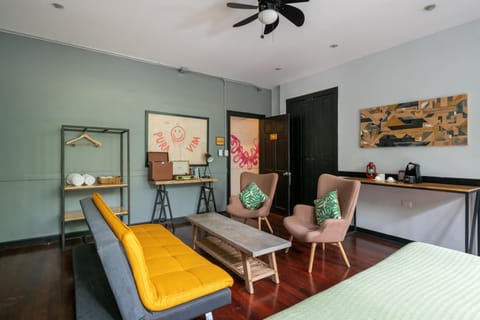 Suite | Living area