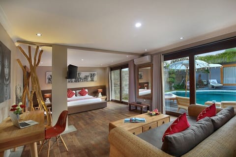 Villa, Multiple Bedrooms, Pool View | Premium bedding, minibar, in-room safe, desk