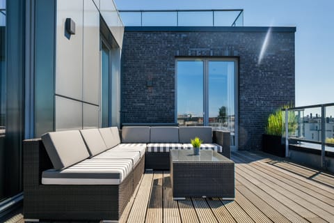 Grand View Penthouse | Terrace/patio