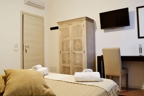 Double Room, Private Bathroom (external) | Premium bedding, free minibar items, in-room safe, desk