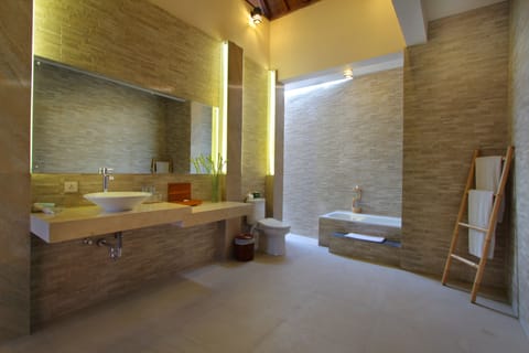 Villa, 2 Bedrooms, Private Pool | Bathroom | Separate tub and shower, deep soaking tub, designer toiletries