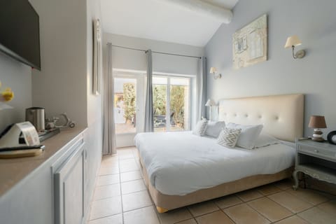 Superior Double Room, 1 Queen Bed, Terrace, Garden Area | Premium bedding, Select Comfort beds, in-room safe