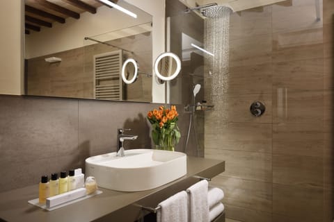 Free toiletries, hair dryer, bathrobes, slippers