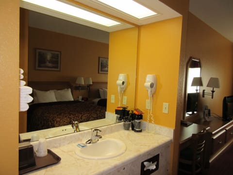 Standard Double Room | Bathroom sink