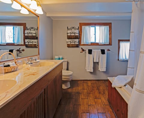 Kensington Suite	 | Bathroom | Designer toiletries, hair dryer, bathrobes, towels